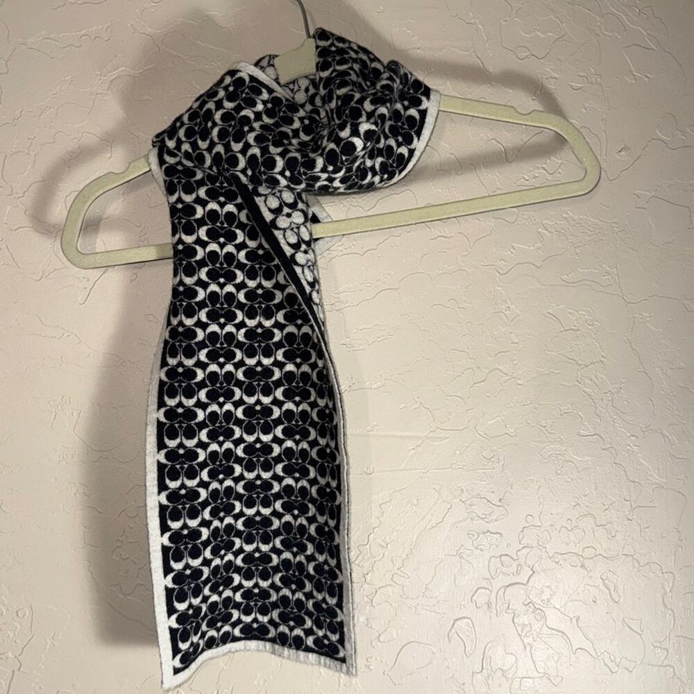 Coach monogram 100% merino wool scarf 45”x7” - Picture 3 of 5